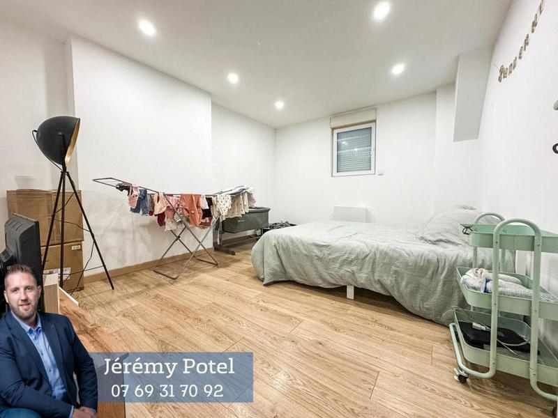 Maison - 99 m² - 5 pièces