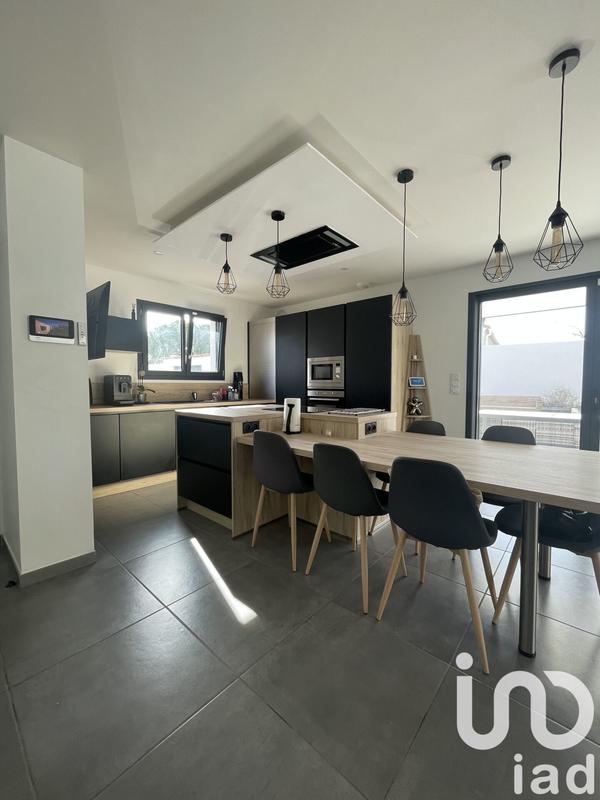 Maison - 94 m² - 4 pièces