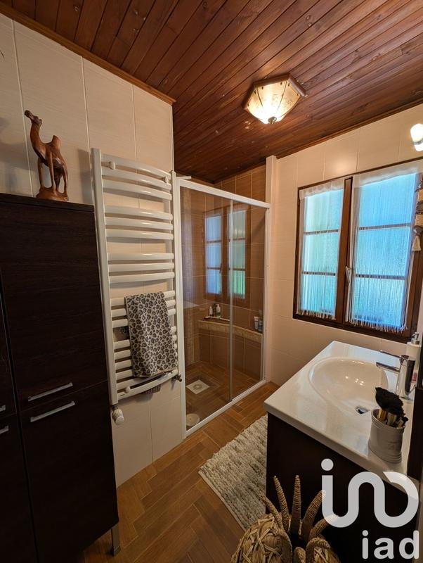 Maison - 184 m² - 9 pièces