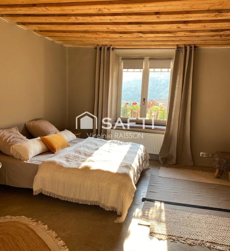 Appartement - 245 m² - 8 pièces