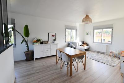 Appartement - 90 m² - 4 pièces