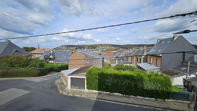 Maison - 87 m² - 4 pièces