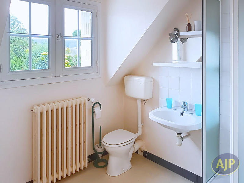 Maison - 142 m² - 6 pièces