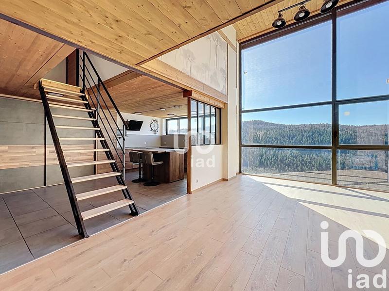 Loft - 126 m² - 4 pièces