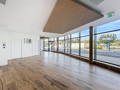 Local commercial - 130 m² - 4 pièces