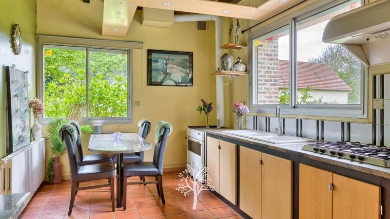 Maison - 190 m² - 4 pièces