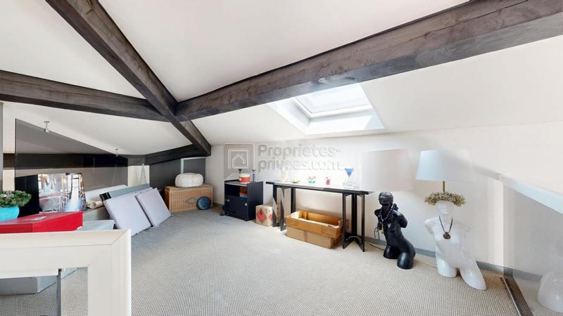 Maison - 196 m² - 6 pièces