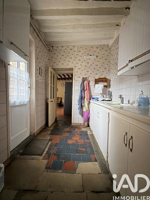 Maison - 250 m² - 9 pièces