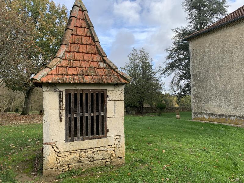 Maison ancienne - 280 m² - 6 pièces