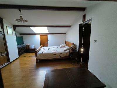 Maison - 186 m² - 6 pièces