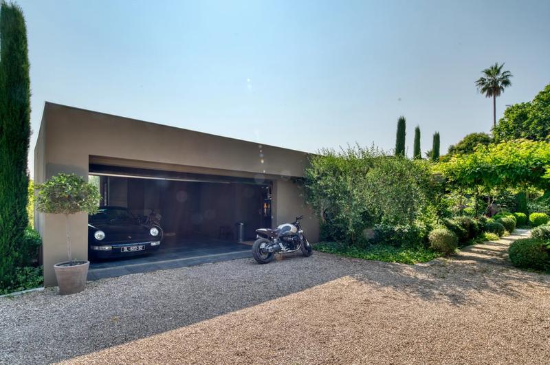 Villa - 335 m² - 7 pièces