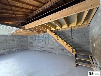 Parking / Garage - 39 m²