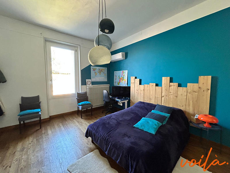 Maison - 430 m² - 10 pièces