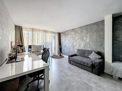 Maison - 220 m² - 7 pièces