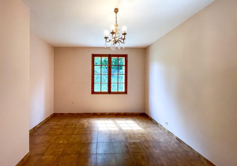 Maison - 156 m² - 4 pièces