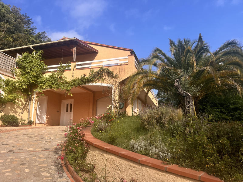 Maison - 147 m² - 6 pièces