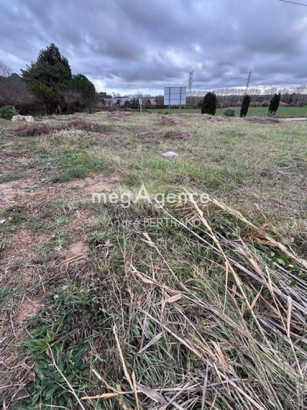 Terrain constructible - 760 m²