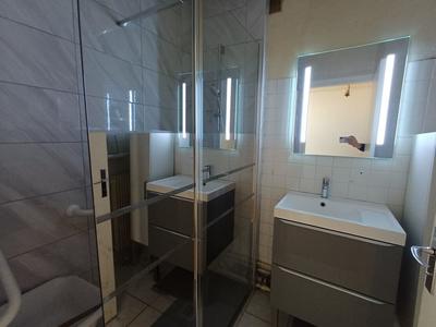 Appartement - 93 m² - 4 pièces