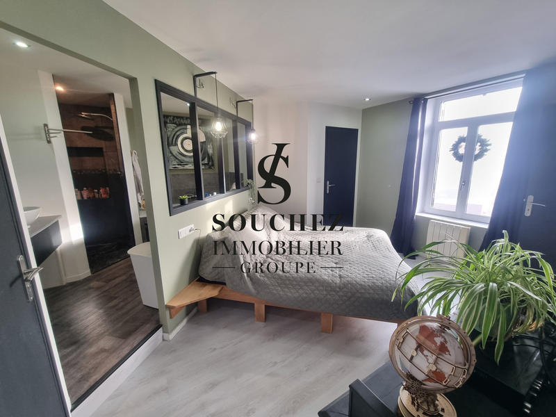 Maison - 250 m² - 8 pièces