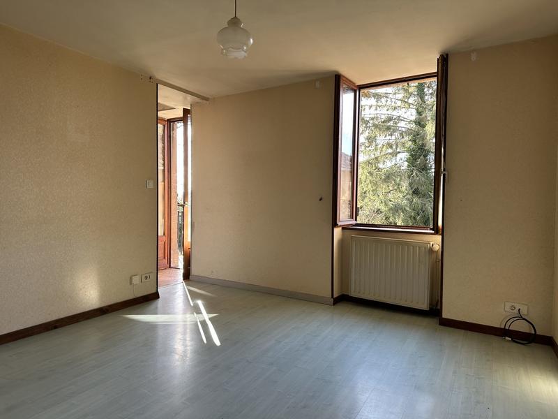 Maison - 195 m² - 12 pièces