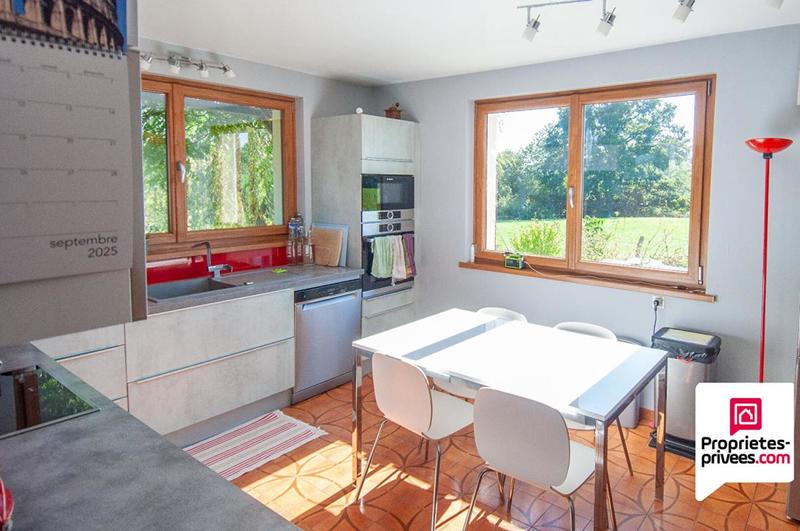 Maison - 168 m² - 7 pièces