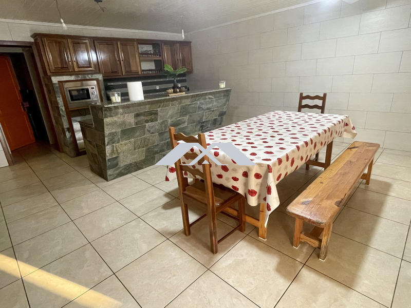 Villa - 140 m² - 4 pièces