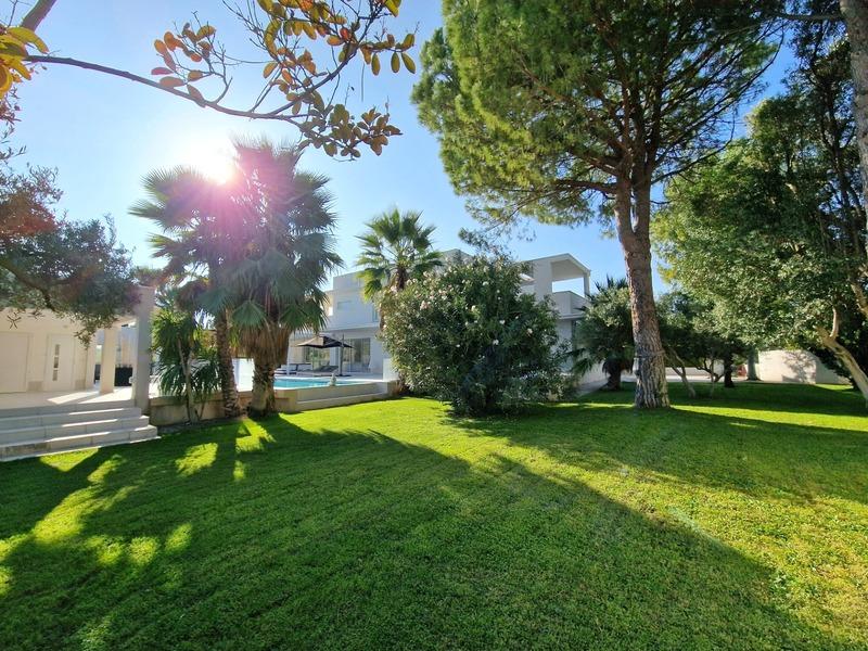 Maison d'architecte - 400 m² - 7 pièces