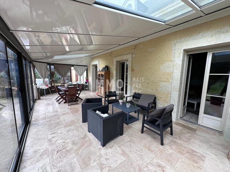 Maison - 220 m² - 8 pièces