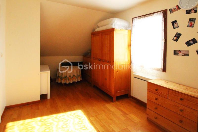 Maison traditionnelle - 139 m² - 7 pièces