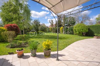 Maison - 159 m² - 7 pièces