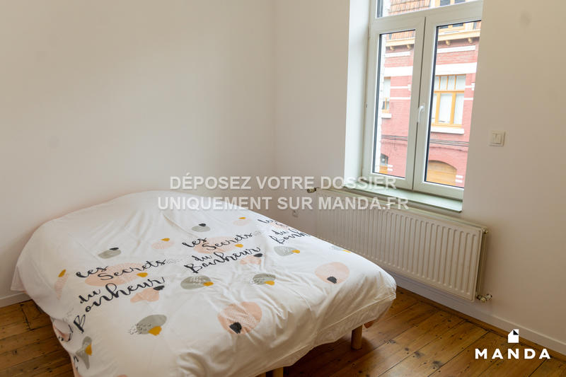 Chambre - 10 m² - 6 pièces