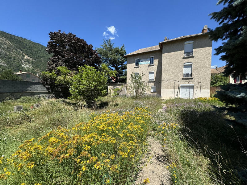 Maison - 175 m² - 7 pièces