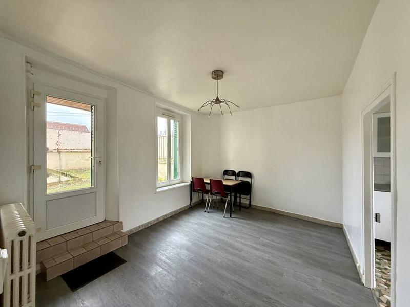 Maison - 104 m² - 5 pièces