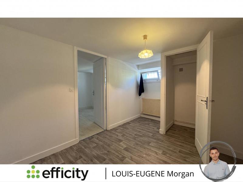 Maison - 156 m² - 9 pièces