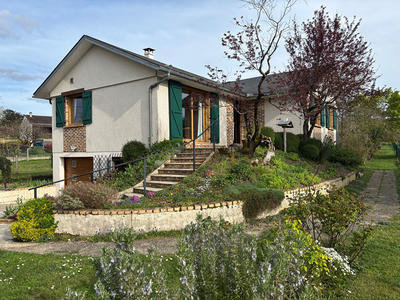 Maison - 87 m² - 5 pièces