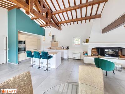 Maison - 185 m² - 6 pièces