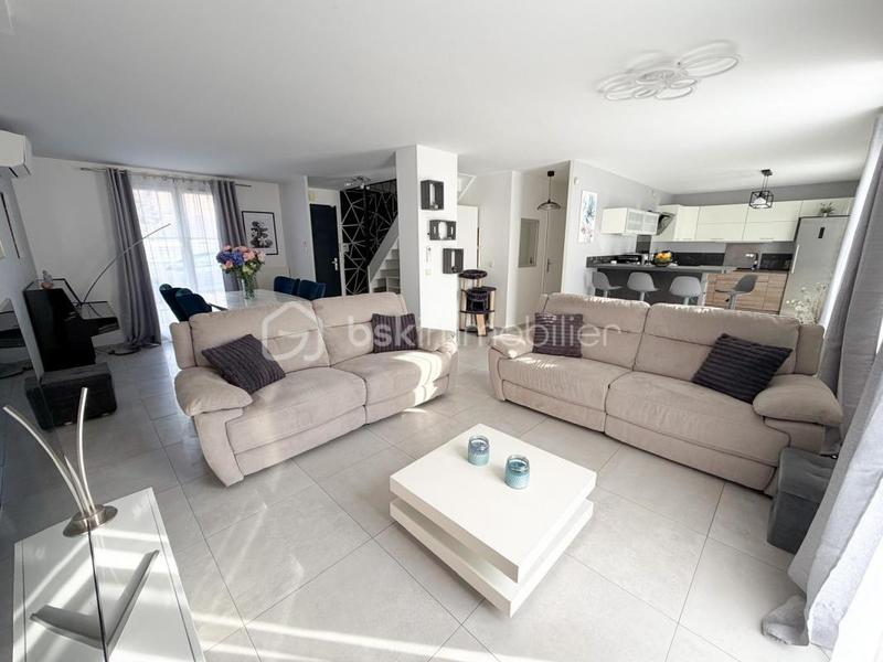 Maison - 120 m² - 6 pièces