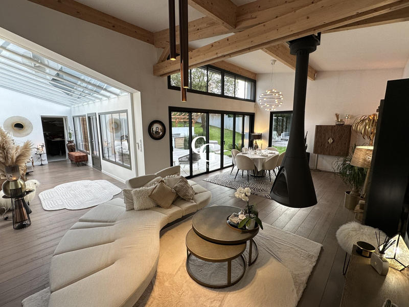 Maison contemporaine - 137 m² - 6 pièces