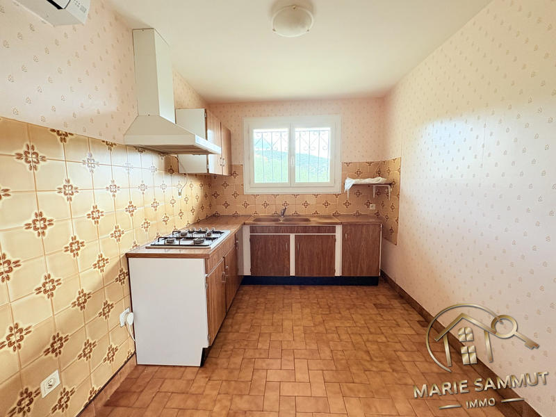 Maison traditionnelle - 220 m² - 7 pièces