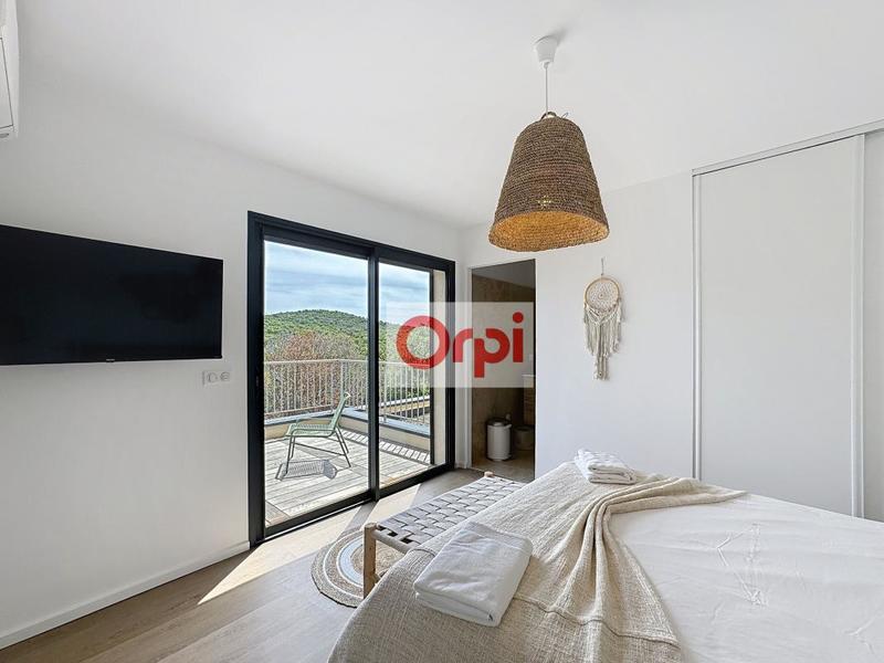 Maison - 163 m² - 5 pièces