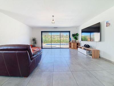 Maison - 142 m² - 4 pièces