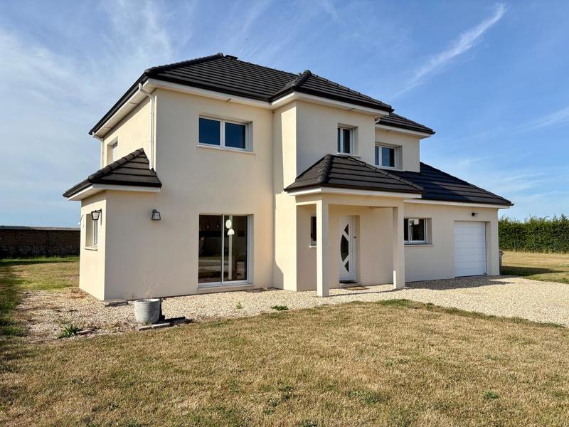 Maison - 135 m² - 5 pièces