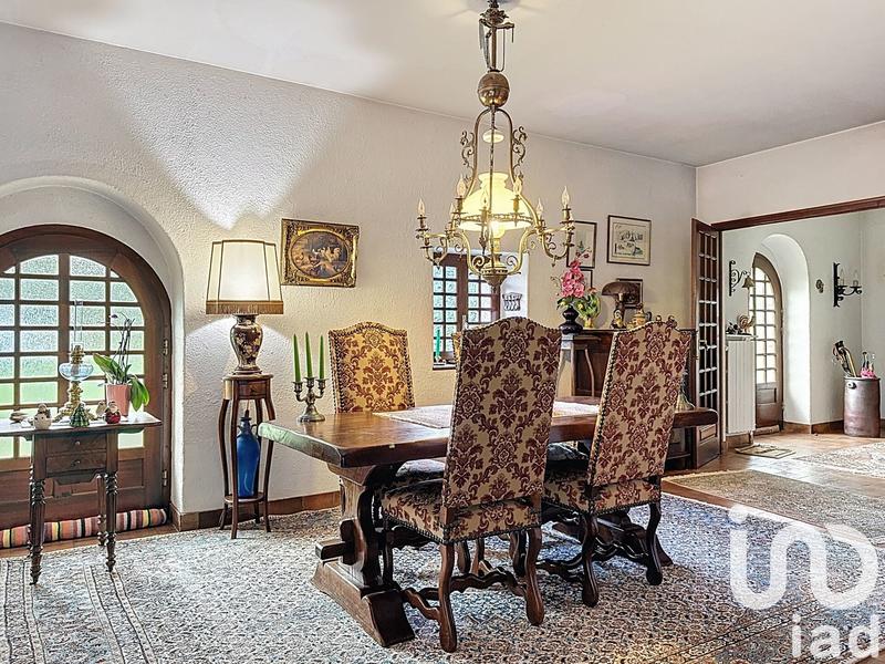 Maison - 187 m² - 6 pièces