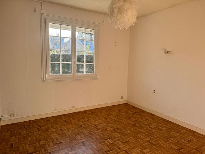 Maison - 121 m² - 6 pièces