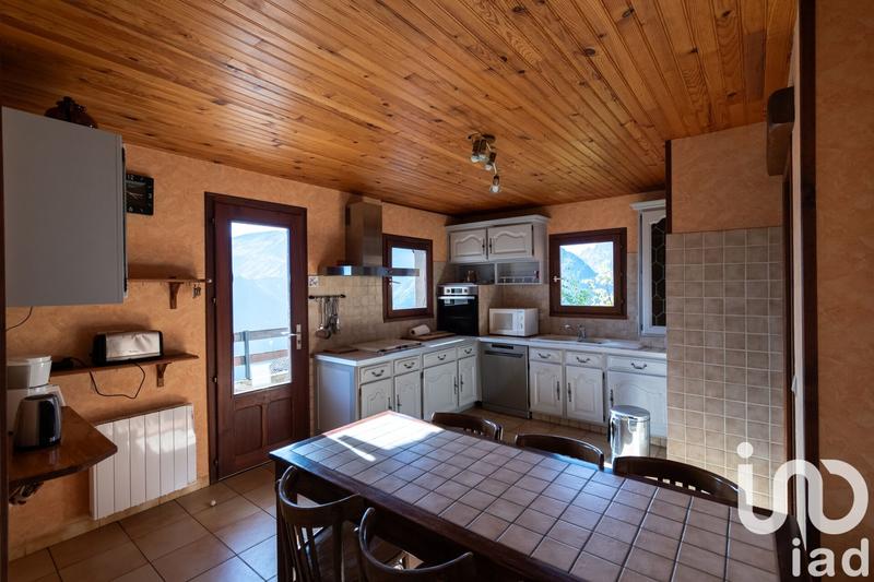 Châlet - 163 m² - 9 pièces