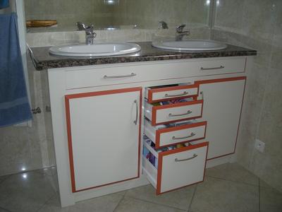 Ebéniste cuisiniste à Montcabrier46