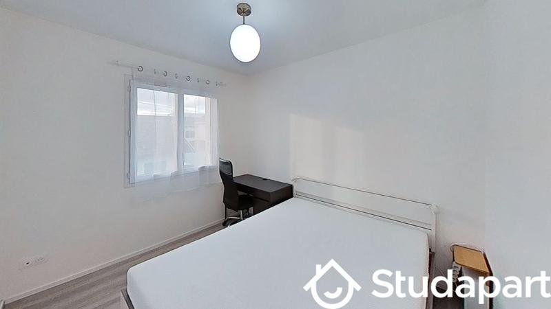 Chambre - 118 m² - 1 pièce