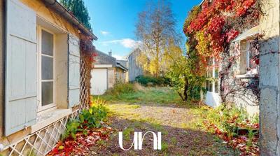 Maison - 275 m² - 13 pièces