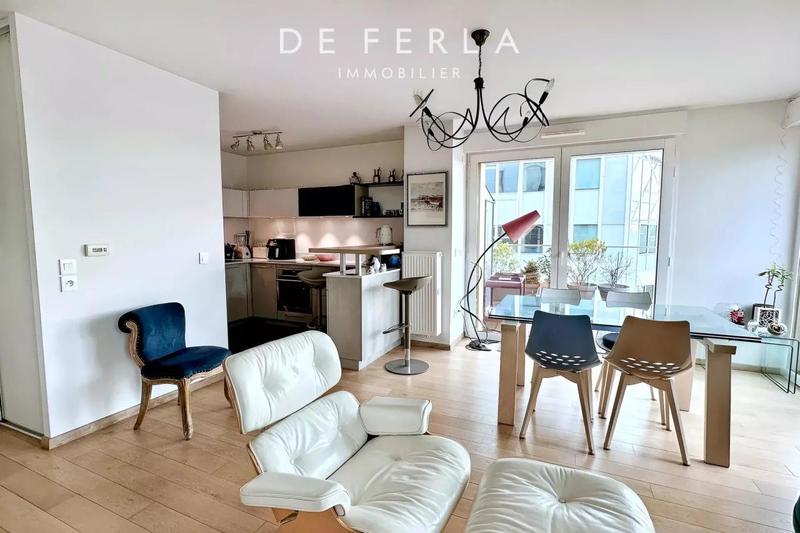 Appartement - 79 m² - 3 pièces