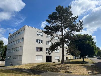 Appartement ancien - 73 m² - 3 pièces